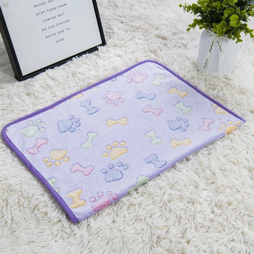 Dog Bed Blanket Bed Mat Soft Fleece Cat Blanket Cute Printed Pet Travel Mat Breathable Cozy Warm Blankets for Small Medium Dogs