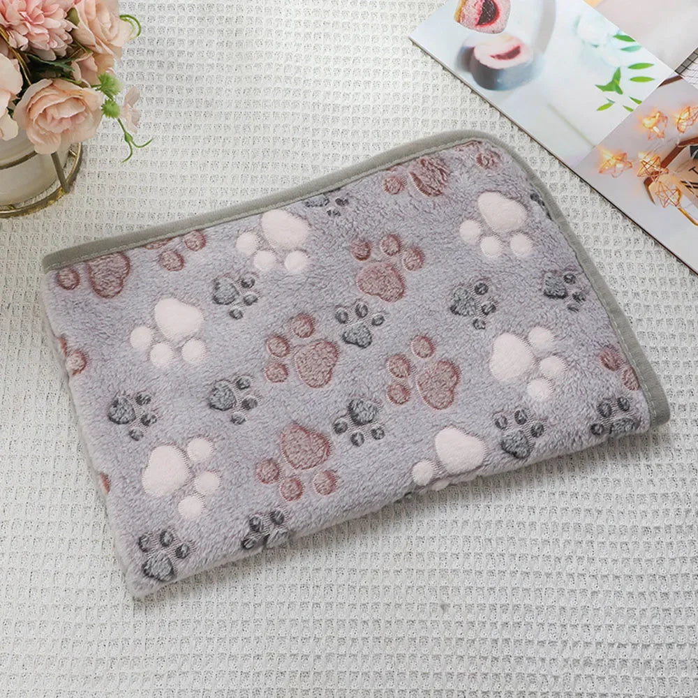 Soft Fluffy Pet Blanket Cute Paw Printed Pet Mat Warm and Comfortable Puppy Bed Mat Breathable Blanket Cover for Cats Small Dogs