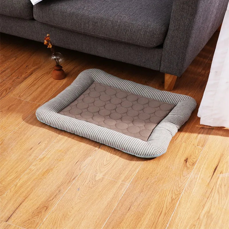 Dog Cooling Mat Pet Ice Pad Teddy Mattress Pet Cool Mat Bed Cat Summer Keep Cool Ice Silk Cooling Sleeping Mats for Dogs Cats