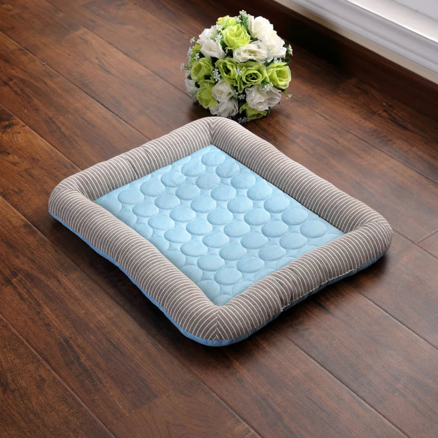 Dog Cooling Mat Pet Ice Pad Teddy Mattress Pet Cool Mat Bed Cat Summer Keep Cool Ice Silk Cooling Sleeping Mats for Dogs Cats
