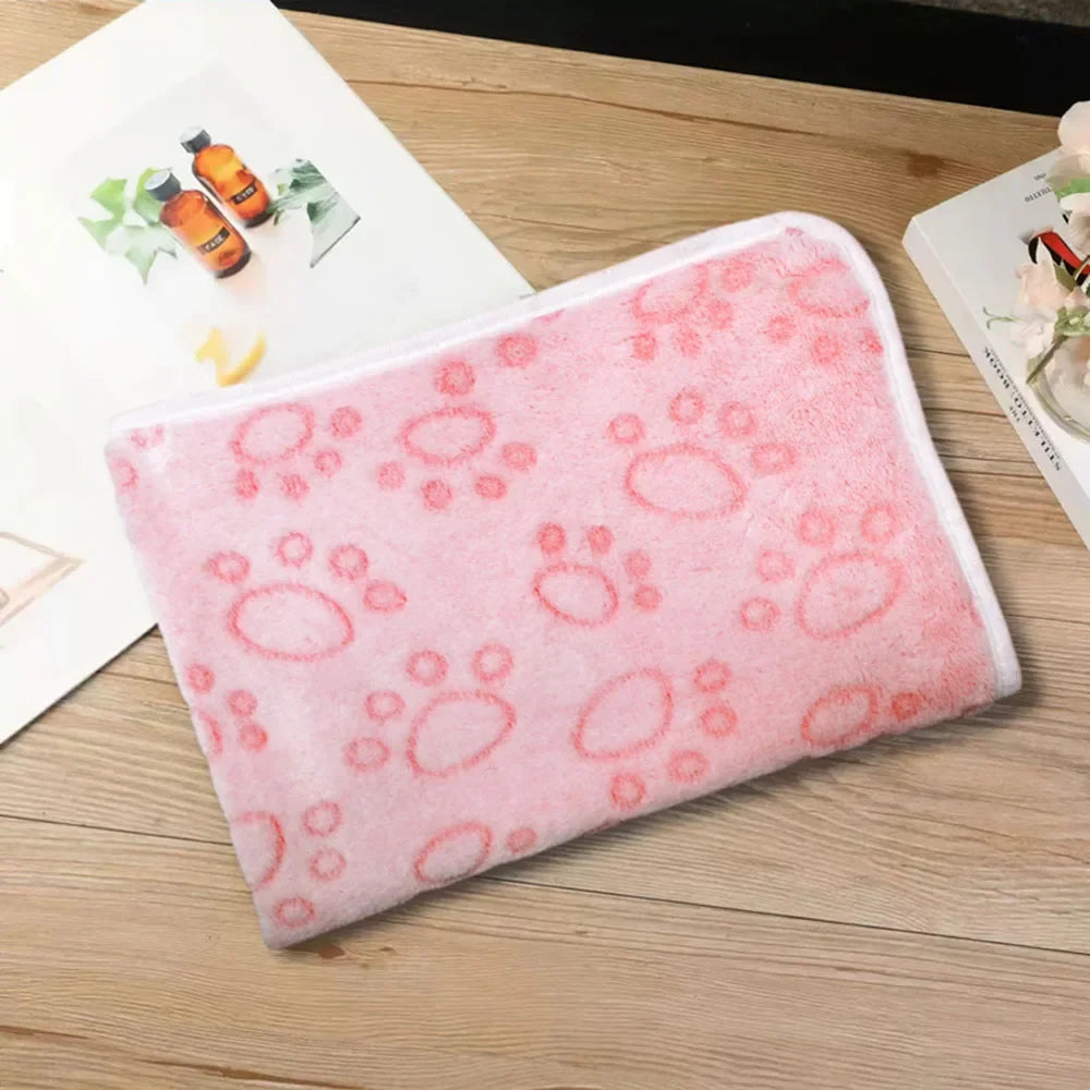 Soft Fluffy Pet Blanket Cute Paw Printed Pet Mat Warm and Comfortable Puppy Bed Mat Breathable Blanket Cover for Cats Small Dogs