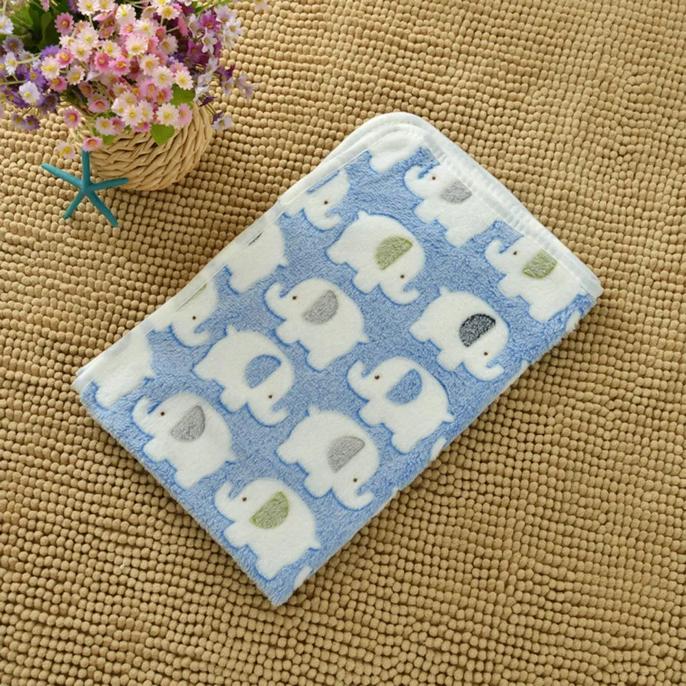 Soft Fluffy Pet Blanket Cute Paw Printed Pet Mat Warm and Comfortable Puppy Bed Mat Breathable Blanket Cover for Cats Small Dogs