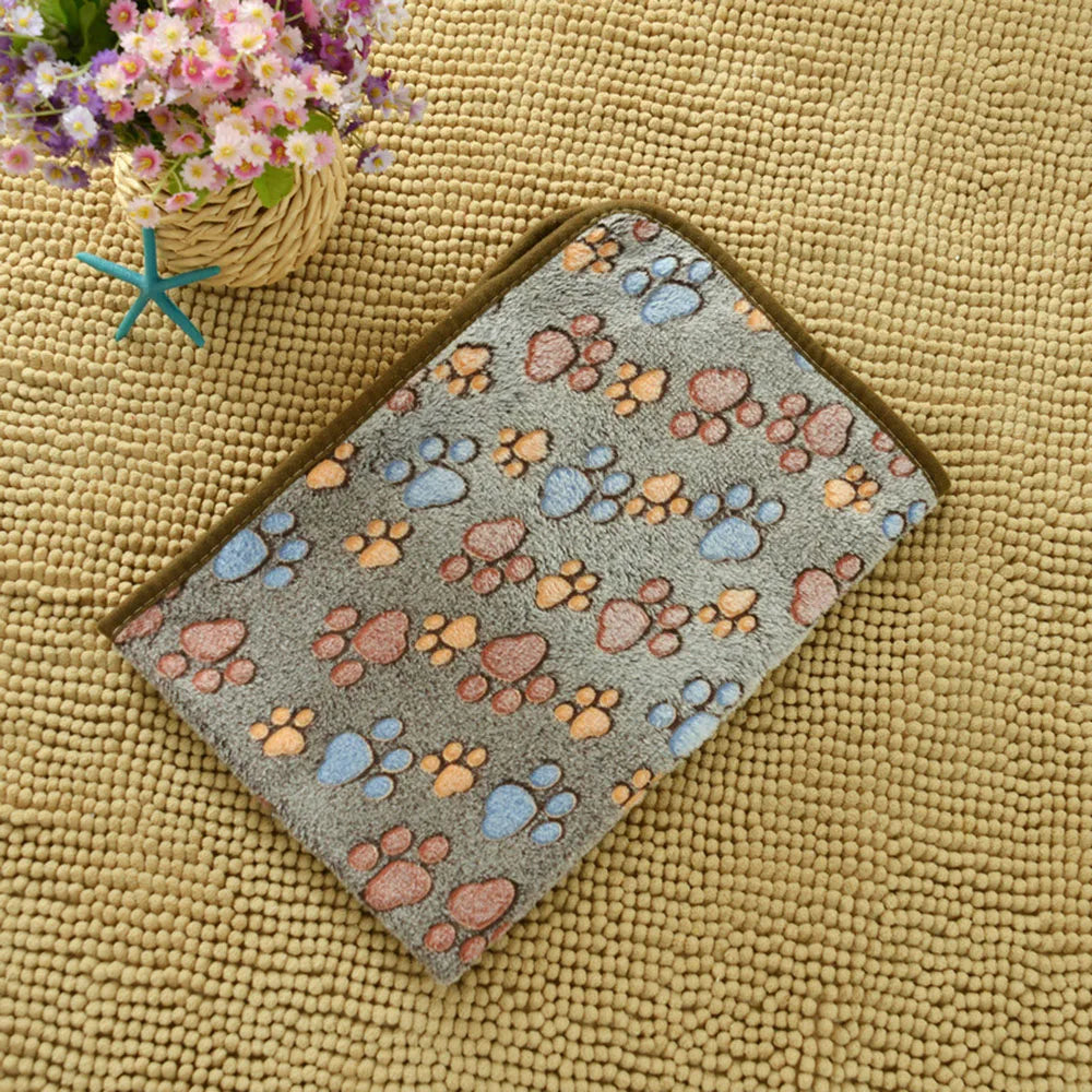 Dog Bed Blanket Bed Mat Soft Fleece Cat Blanket Cute Printed Pet Travel Mat Breathable Cozy Warm Blankets for Small Medium Dogs